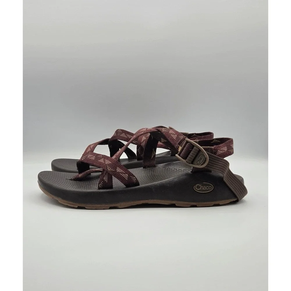 Chaco Z/2 Classic Men Sandals Size 9 Brown Burgundy Hiking Toe Loop Outdoor